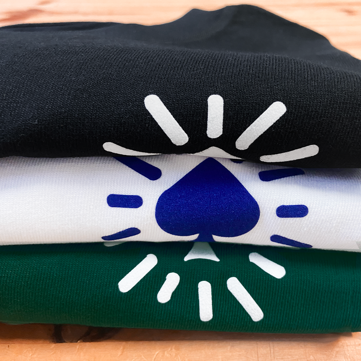 T-shirt Shining Spades